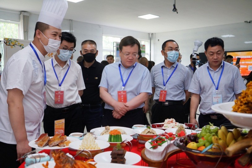 宁夏第二届烹饪职业技能大赛圆满举办